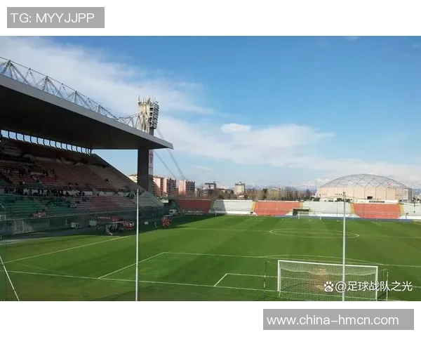 足球明星一周工作揭秘训练赛季生活与商业活动全景展示